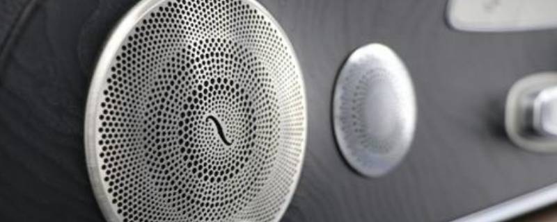 奔驰r550什么音响(burmester音响什么品牌)